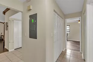 1880 N Crystal Lake Dr, Lakeland, FL 33801 - Photo 30