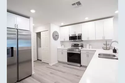 295 Chesapeake Drive, Saint Cloud, FL 34771 - Photo 4