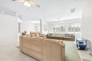 2692 Huntington Hills Dr, Lakeland, FL 33810 - Photo 4