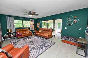 7411 Floral Cir E, Lakeland, FL 33810 - Photo 4