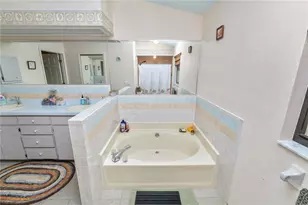 7411 Floral Cir E, Lakeland, FL 33810 - Photo 22