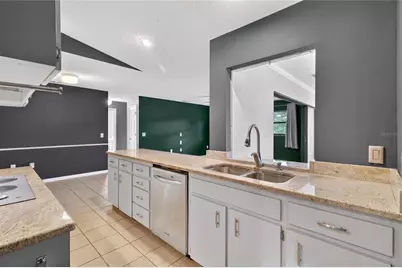 7411 Floral Circle E, Lakeland, FL 33810 - Photo 10