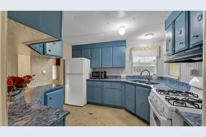 203 Janet Lane, Lakeland, FL 33809 - Photo 12