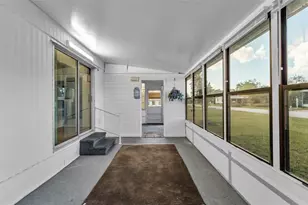 203 Janet Ln, Lakeland, FL 33809 - Photo 4