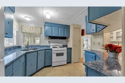 203 Janet Lane, Lakeland, FL 33809 - Photo 14