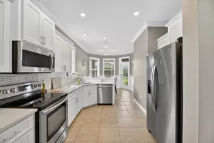 8147 Lake James Dr, Lakeland, FL 33810 - Photo 24