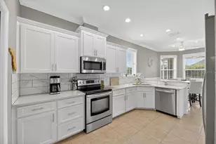 8147 Lake James Dr, Lakeland, FL 33810 - Photo 4