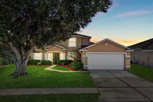 4048 Windchime Ln, Lakeland, FL 33811 - Photo 2