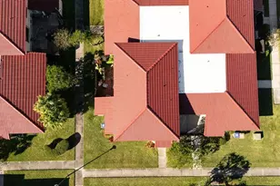 549 Hunter Cir, Kissimmee, FL 34758 - Photo 26