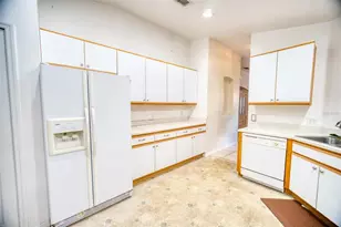 777 Vineyard Way, Poinciana, FL 34759 - Photo 16