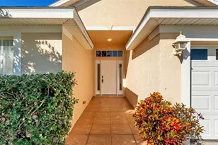 6847 Shadow Cast Ln, Lakeland, FL 33813 - Photo 4