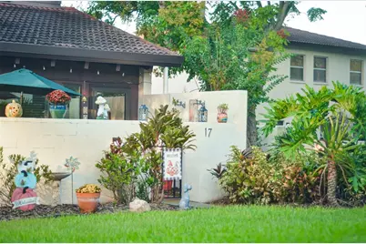 17 Loma Verde, Lakeland, FL 33813 - Photo 2