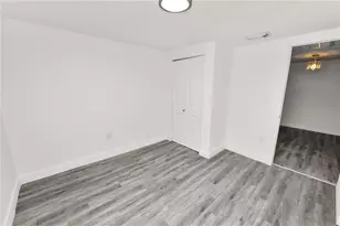 910 E Warren St, Plant City, FL 33563 - Photo 20