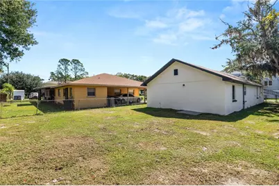 910 E Warren Street, Plant City, FL 33563 - Photo 24