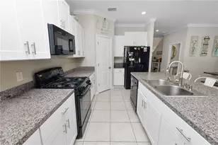 9039 Pleasant Woods Dr, Land O Lakes, FL 34637 - Photo 12
