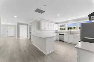 2519 21st St, Sarasota, FL 34234 - Photo 6