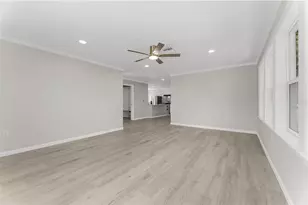 2519 21st St, Sarasota, FL 34234 - Photo 10