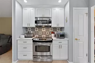 1909 Kimball Ct S, Lakeland, FL 33813 - Photo 10