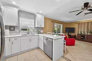 1909 Kimball Ct S, Lakeland, FL 33813 - Photo 8