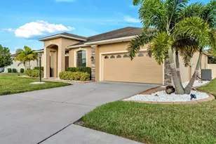 6473 Royal Preserve Dr, Lakeland, FL 33813 - Photo 2