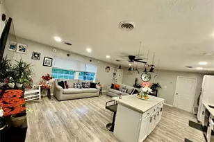 5832 Holmes Dr, Orlando, FL 32808 - Photo 2