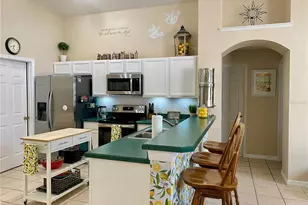 7903 Magnolia Bend Ct, Kissimmee, FL 34747 - Photo 6
