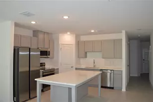 4054 Collegiate Blvd, Lakeland, FL 33803 - Photo 2