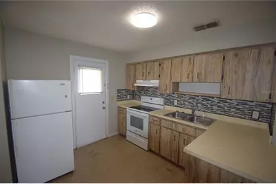 115 Leelon Road #115, Lakeland, FL 33809 - Photo 8