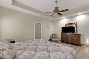 6602 Forestwood Dr W, Lakeland, FL 33811 - Photo 16