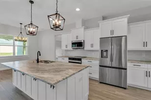 296 E Daughtery Rd, Lakeland, FL 33809 - Photo 6