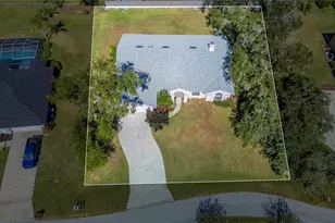 5743 Deer Flag Dr, Lakeland, FL 33811 - Photo 2
