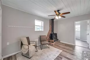 8100 5th St N, Saint Petersburg, FL 33702 - Photo 10
