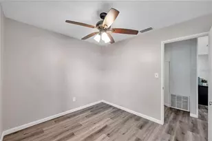 8100 5th St N, Saint Petersburg, FL 33702 - Photo 42