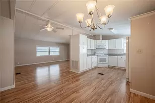 317 Monroe Dr, Lakeland, FL 33809 - Photo 8