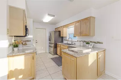 1635 Colonnades Circle N, Lakeland, FL 33811 - Photo 16