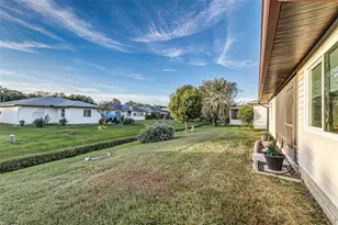 1635 Colonnades Cir N, Lakeland, FL 33811 - Photo 30