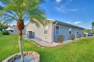 4823 Colonnades Cir W, Lakeland, FL 33811 - Photo 6