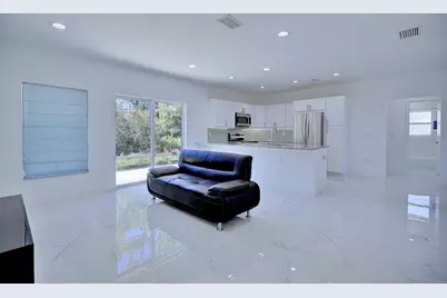 827 Renault Avenue, Sebring, FL 33872 - Photo 8