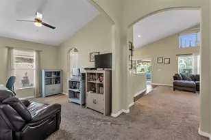 8468 Adele Rd, Lakeland, FL 33810 - Photo 18