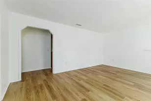 3415 Peacock Ln, Mulberry, FL 33860 - Photo 4