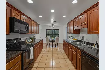 16404 Ashwood Drive, Tampa, FL 33624 - Photo 18