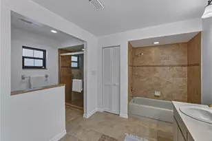 16404 Ashwood Dr, Tampa, FL 33624 - Photo 30