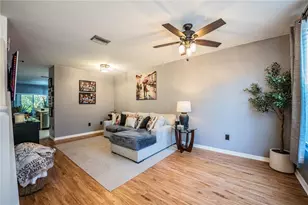 6562 Osprey Lake Cir, Riverview, FL 33578 - Photo 10