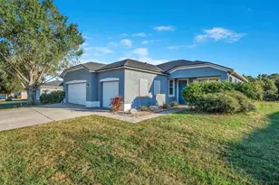 4847 Hickory Stream Ln, Mulberry, FL 33860 - Photo 2