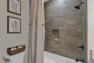 7898 Lake James Blvd, Lakeland, FL 33810 - Photo 8