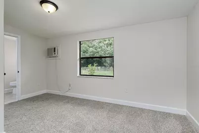 2405 Delrose Drive E, Lakeland, FL 33805 - Photo 10