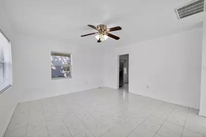 147 Palm Drive, Winter Haven, FL 33880 - Photo 2