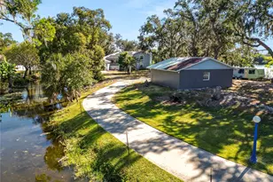 109 NE 4th Ave, Mulberry, FL 33860 - Photo 2