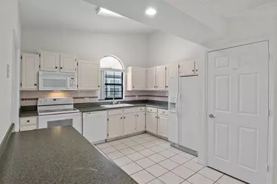 6325 Egret Drive, Lakeland, FL 33809 - Photo 8