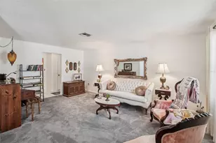 1525 Leslie Dr, Lakeland, FL 33801 - Photo 8